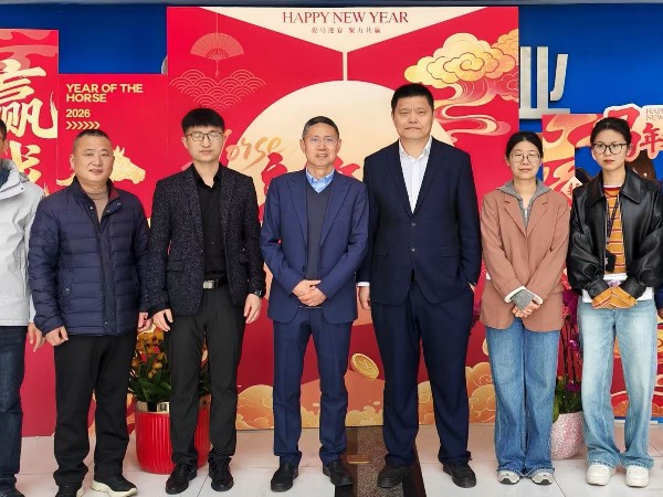 政策领航·强强携手｜东阿阿胶到访无锡健特，共启复方保健食品创新新征程